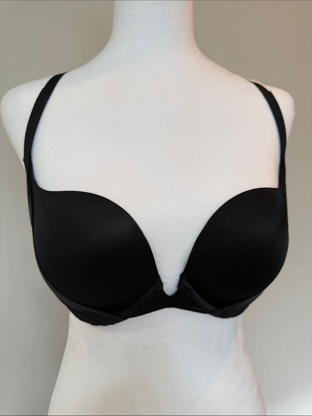 Victoria's Secret Black Smooth Convertible Plunge Padded Bra